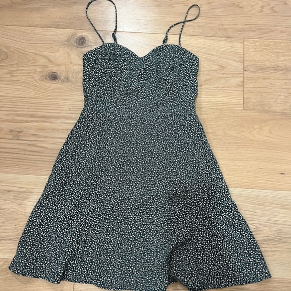 Abercrombie green floral mini dress - XSP - Picture 3 of 3